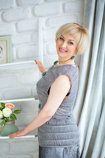 Irina , Ukraine