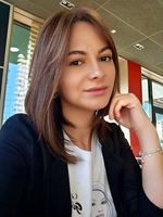 Olesya, Italy